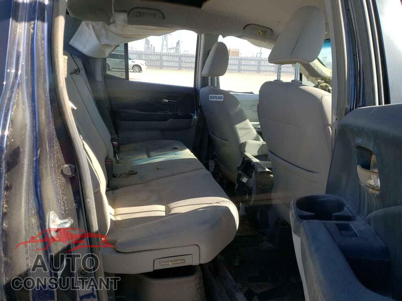 HONDA RIDGELINE 2017 - 5FPYK2F58HB010226