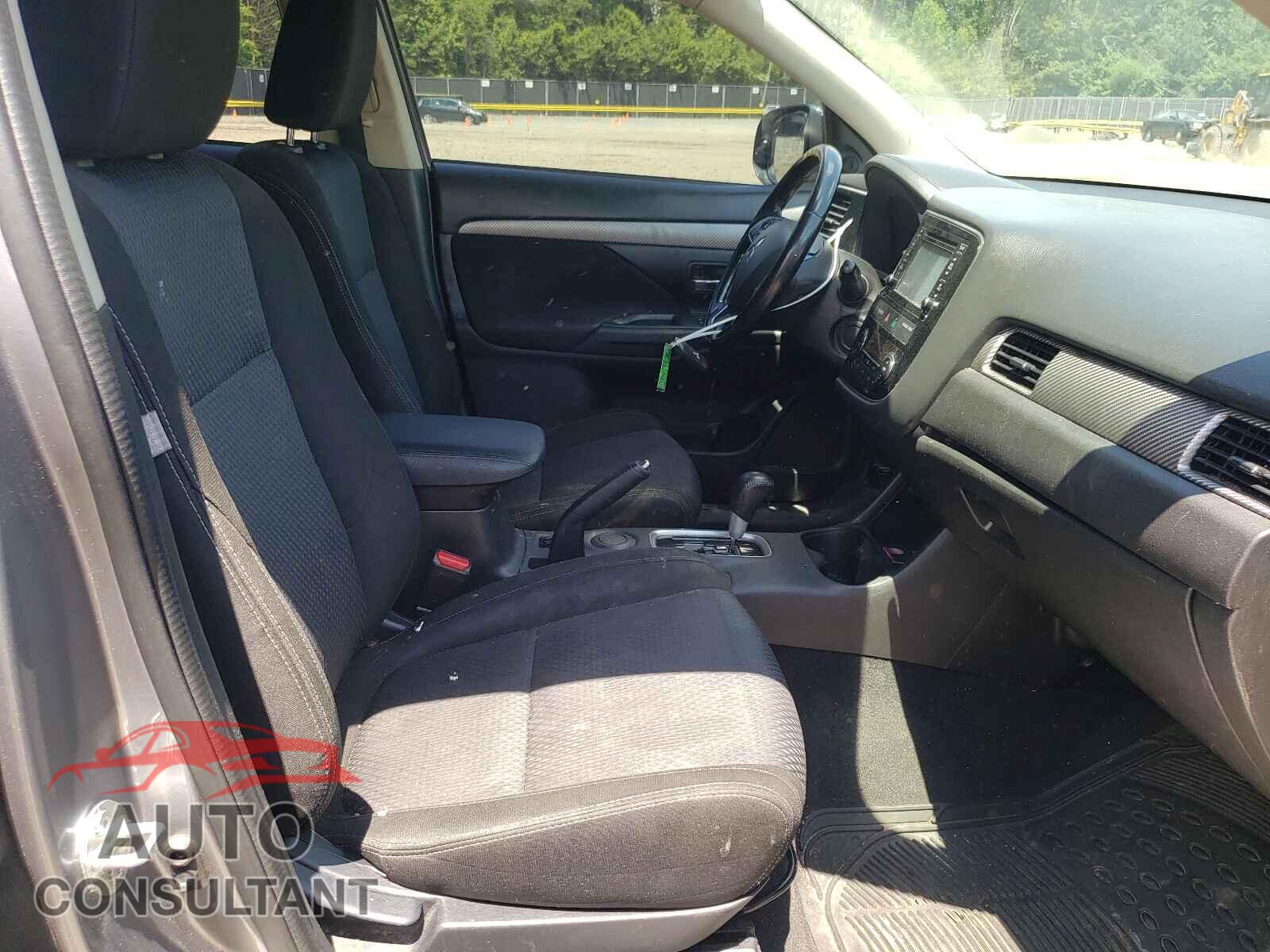 MITSUBISHI OUTLANDER 2016 - JA4AD3A31GZ020406