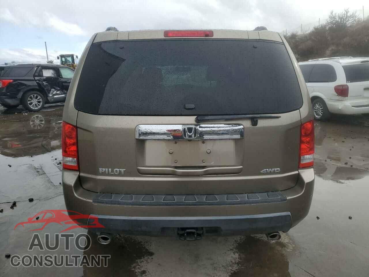 HONDA PILOT 2011 - 5FNYF4H54BB001990