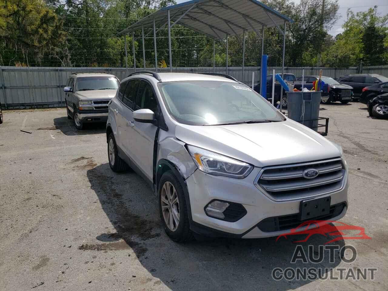 FORD ESCAPE 2017 - 1FMCU9GD4HUD14278