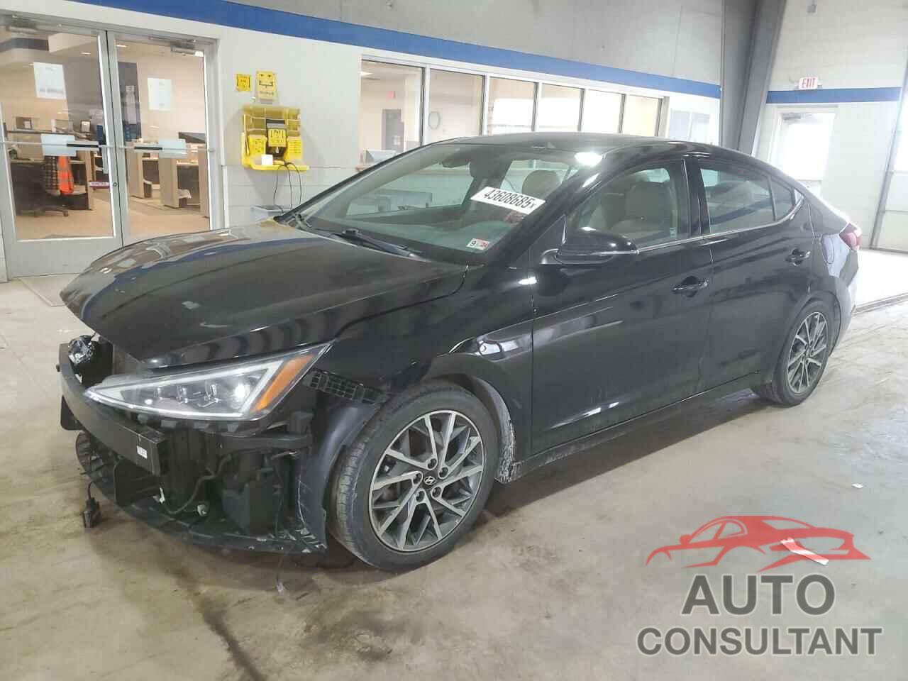HYUNDAI ELANTRA 2019 - KMHD84LF7KU812890