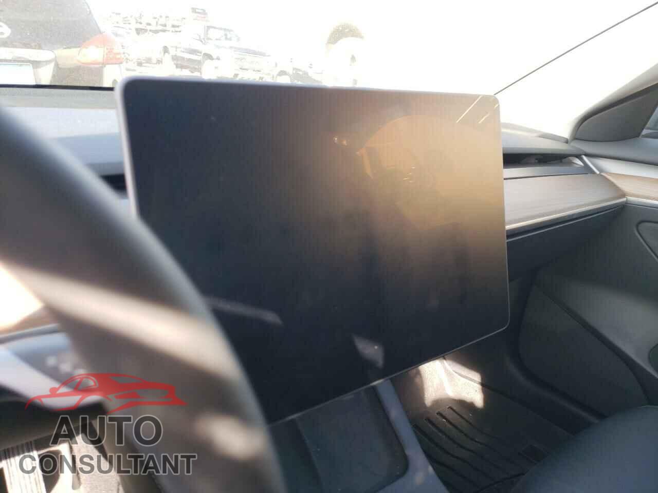 TESLA MODEL 3 2022 - 5YJ3E1EB5NF321569