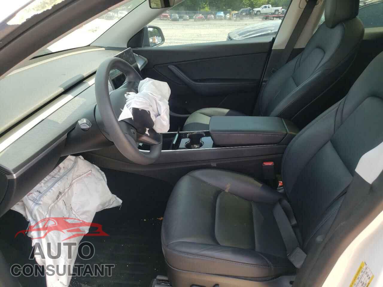 TESLA MODEL Y 2020 - 5YJYGDEF6LF038499
