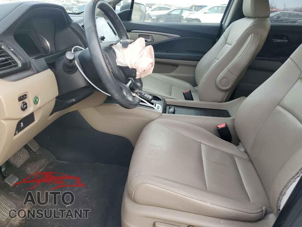 HONDA PILOT 2020 - 5FNYF6H41LB011770