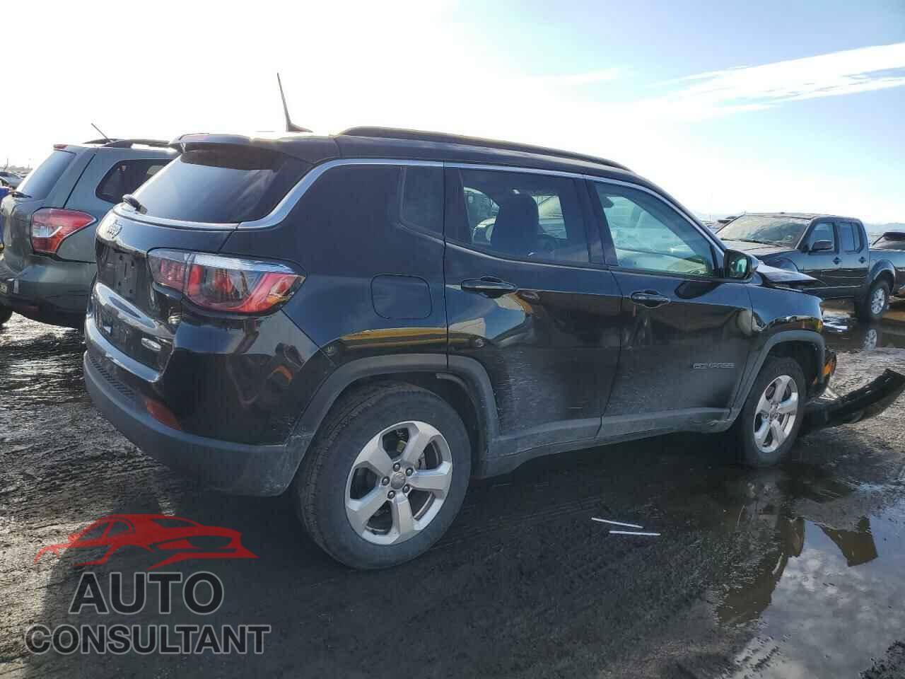 JEEP COMPASS 2018 - 3C4NJDBB2JT139351