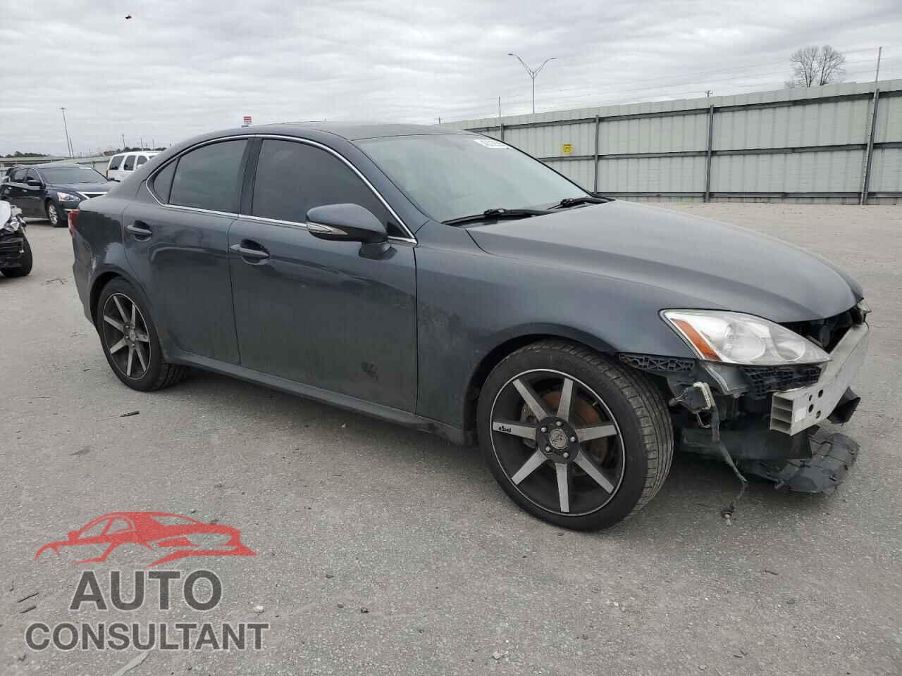 LEXUS IS 2011 - JTHBF5C24B5145113