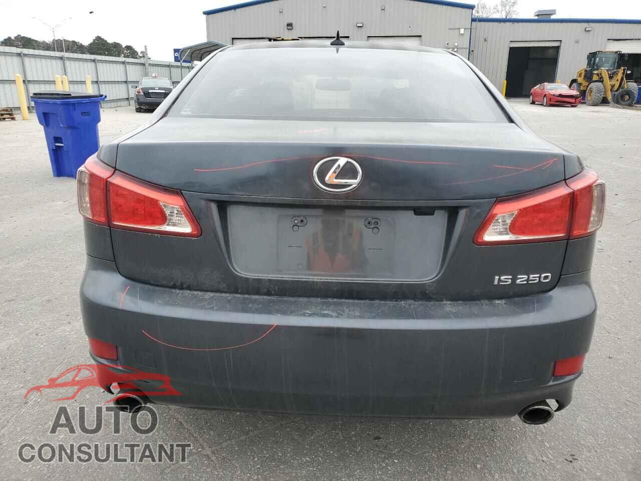 LEXUS IS 2011 - JTHBF5C24B5145113