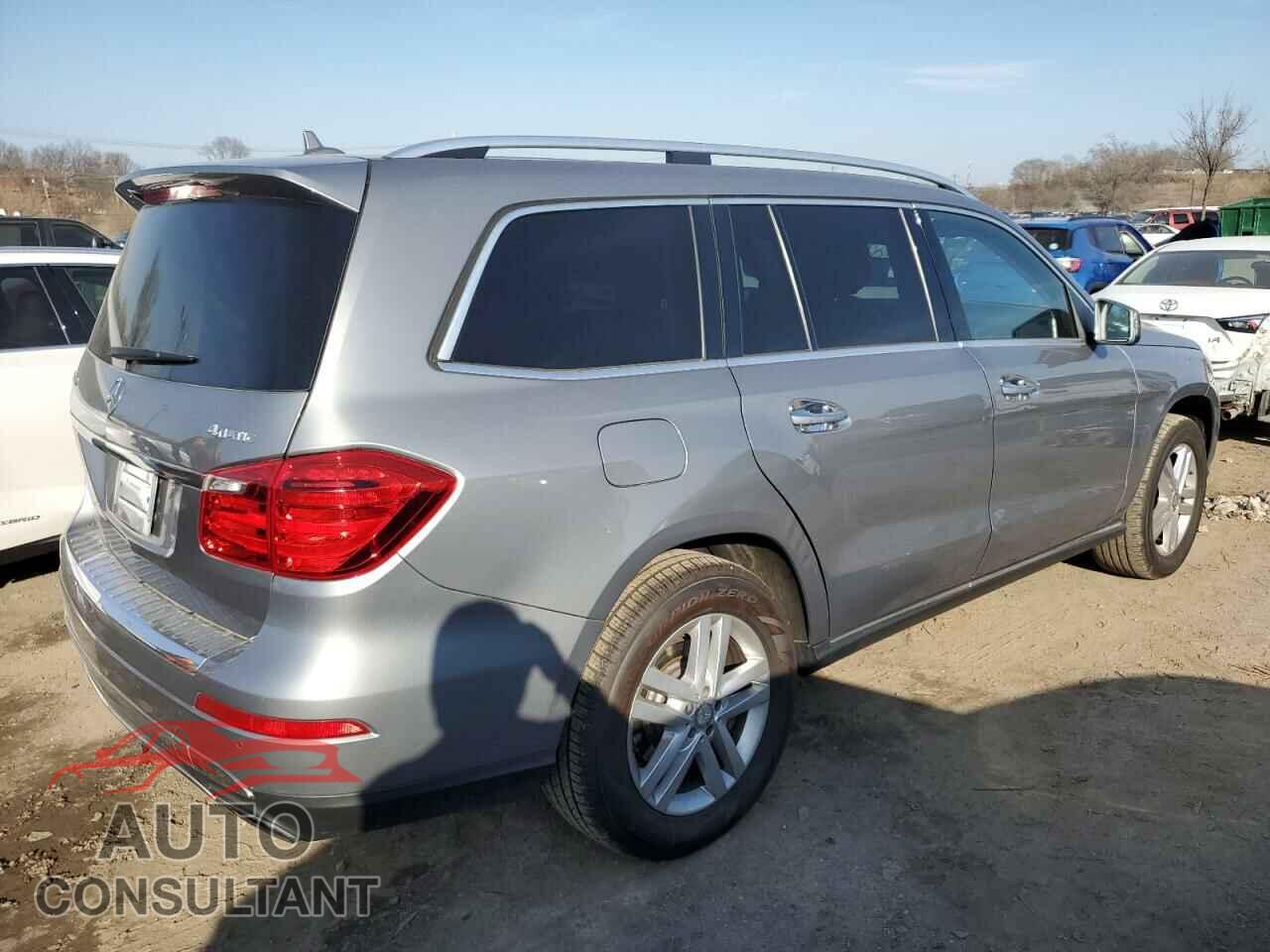 MERCEDES-BENZ GL-CLASS 2015 - 4JGDF6EE4FA516304