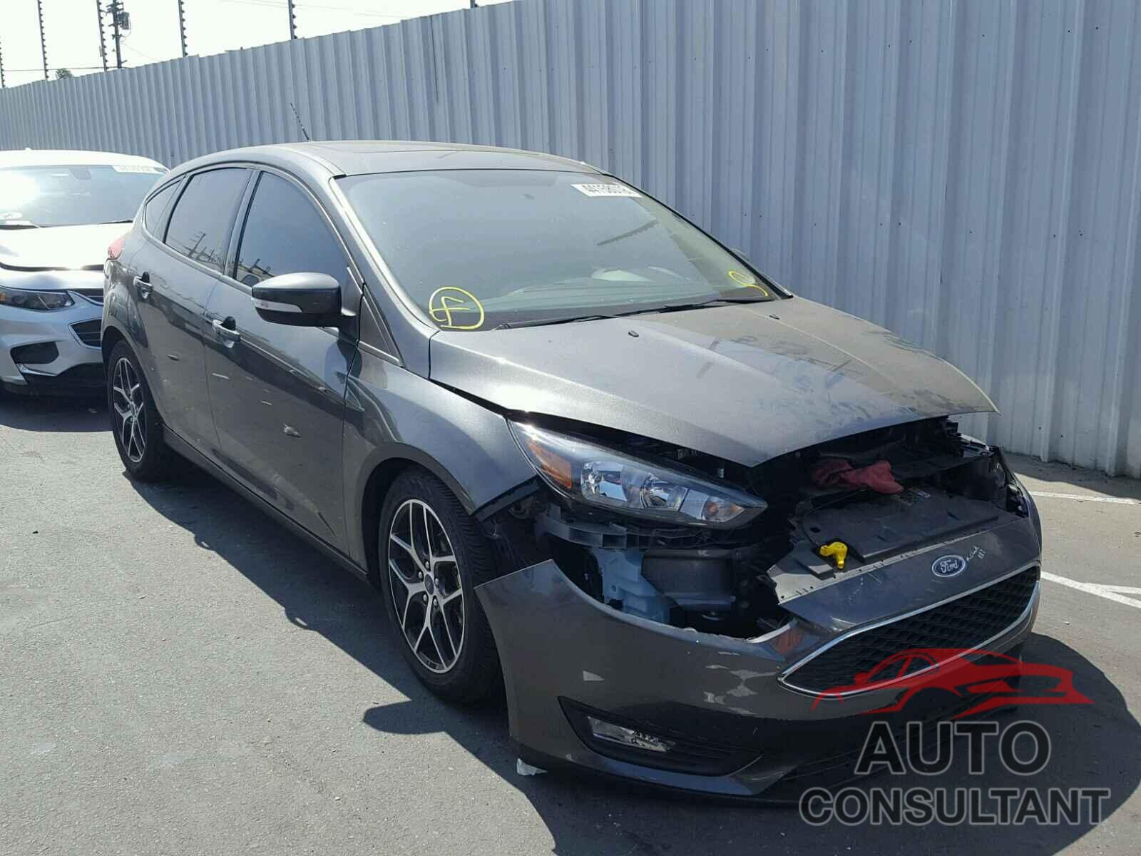 FORD FOCUS 2018 - 1FADP3M25JL244842