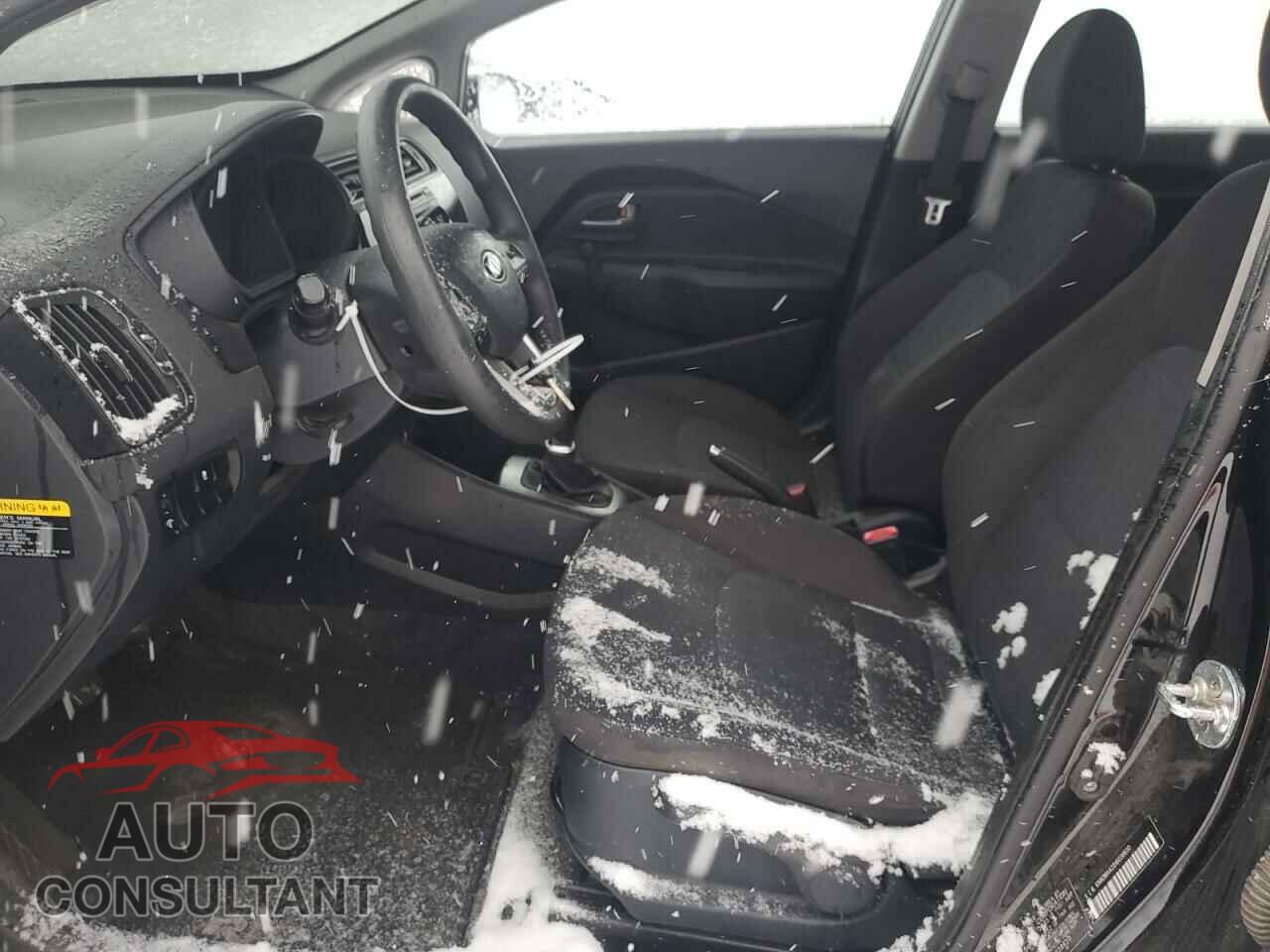 KIA RIO 2017 - KNADM4A31H6038610