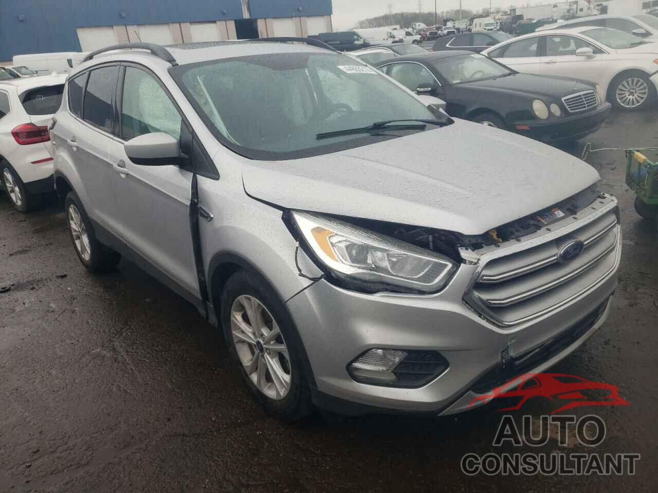 FORD ESCAPE 2017 - 1FMCU0GDXHUC47147
