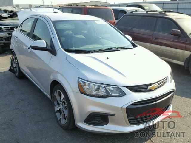 CHEVROLET SONIC 2018 - 1G1JF5SB9J4104701