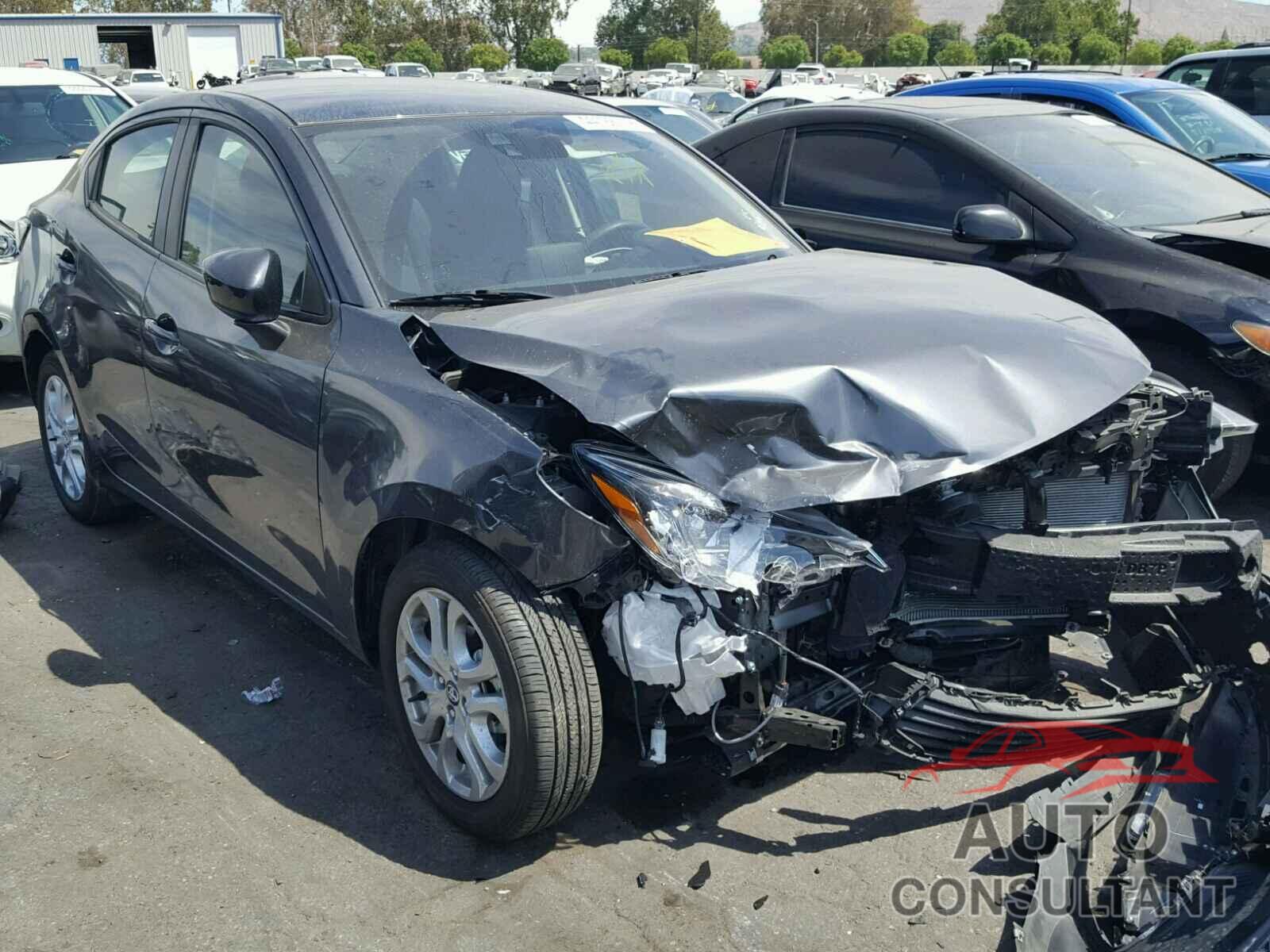 TOYOTA YARIS 2018 - 3MYDLBYV7JY309526