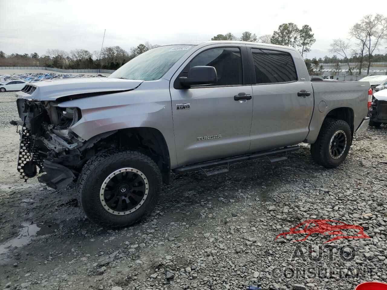 TOYOTA TUNDRA 2019 - 5TFDY5F19KX806050