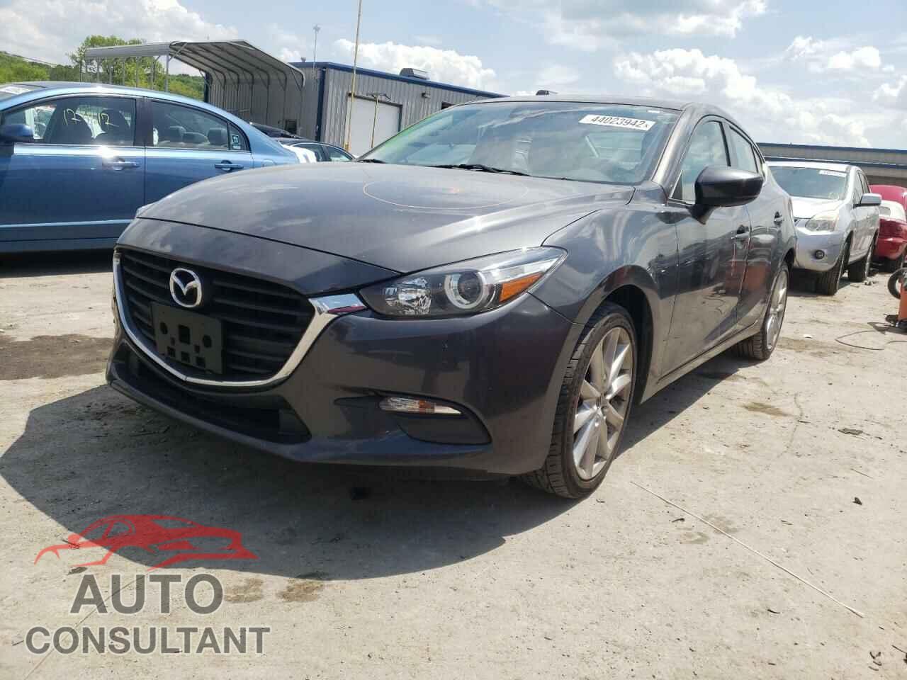 MAZDA 3 2017 - 3MZBN1V75HM130013
