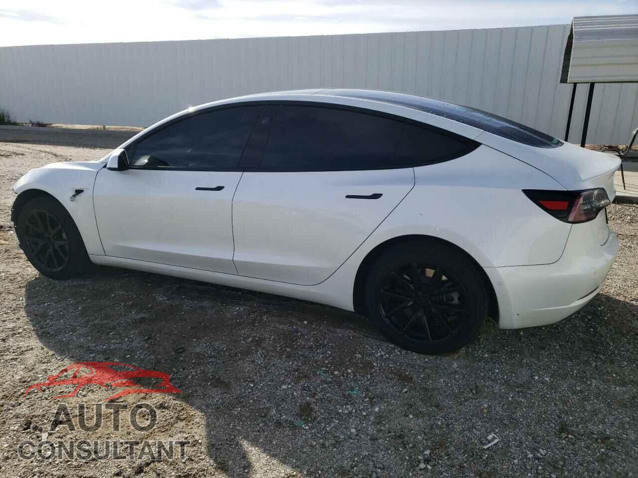 TESLA MODEL 3 2021 - 5YJ3E1EB1MF879725
