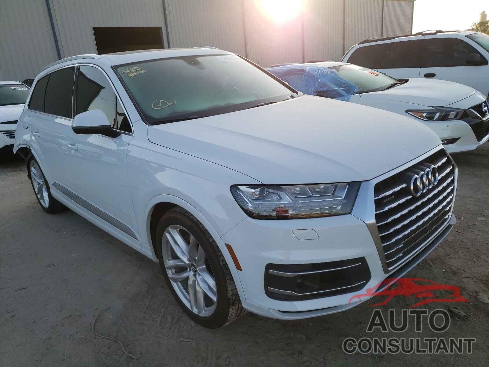 AUDI Q7 2017 - WA1VAAF78HD030374