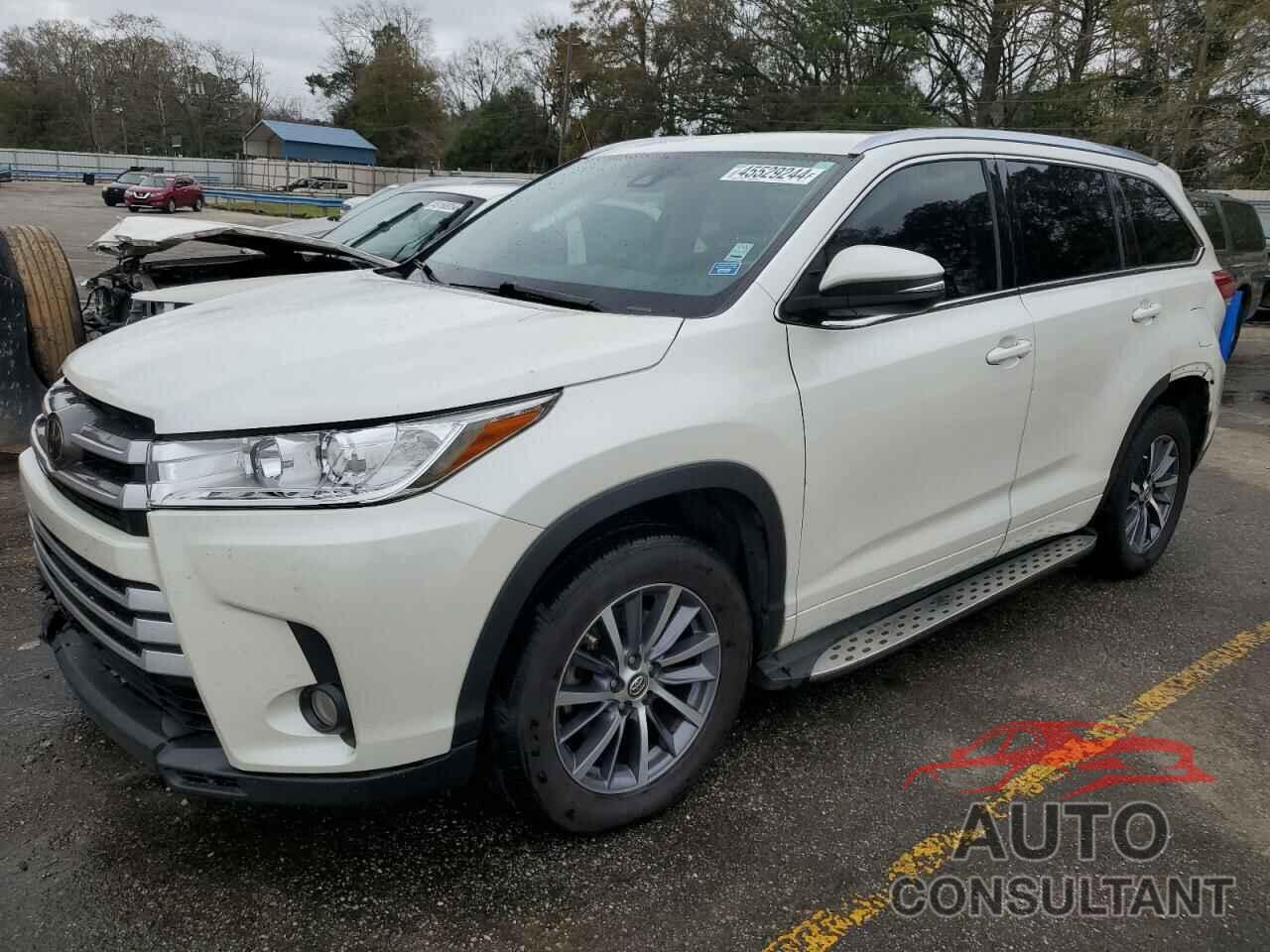 TOYOTA HIGHLANDER 2018 - 5TDKZRFH6JS529354