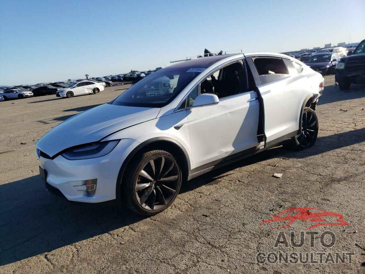 TESLA MODEL X 2020 - 5YJXCAE23LF283313