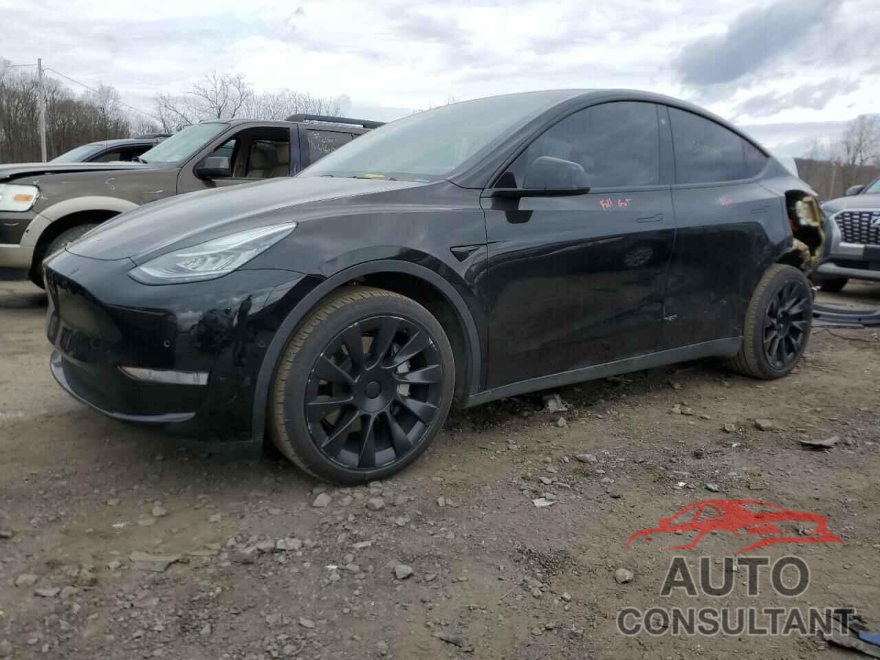 TESLA MODEL Y 2021 - 5YJYGDEE5MF084933