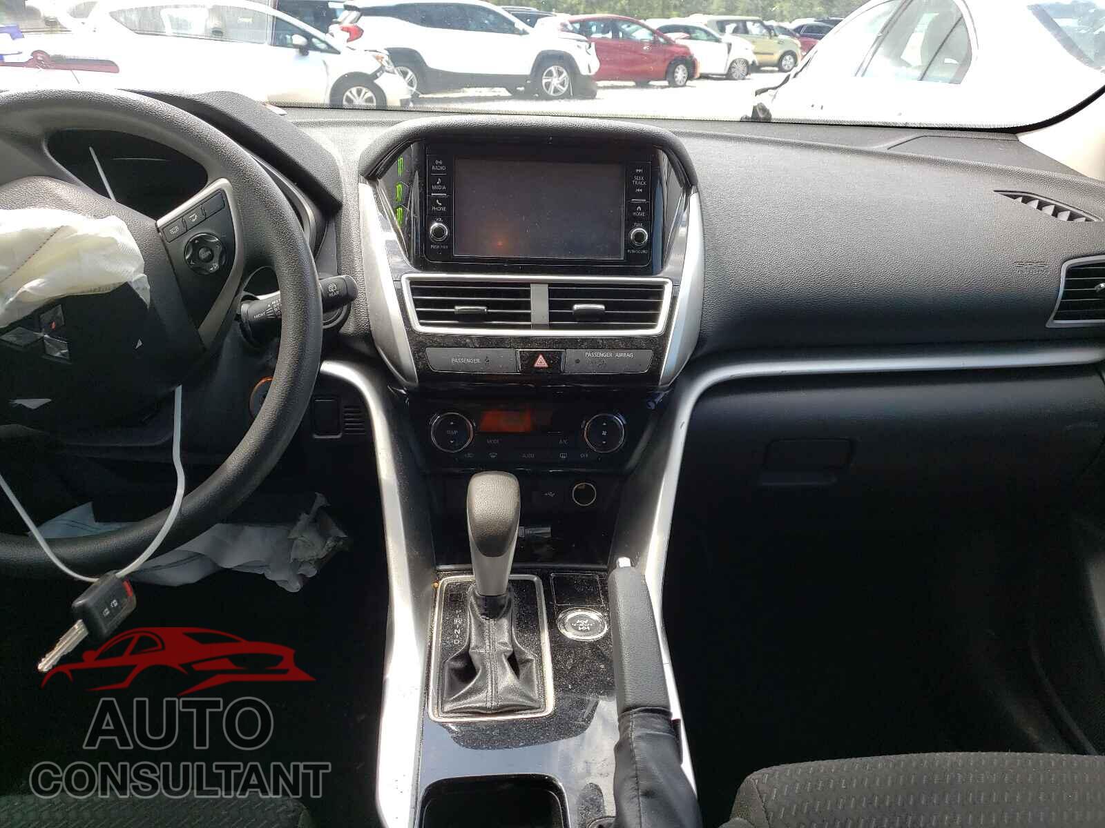 MITSUBISHI ECLIPSE 2018 - JA4AT3AA5JZ037816
