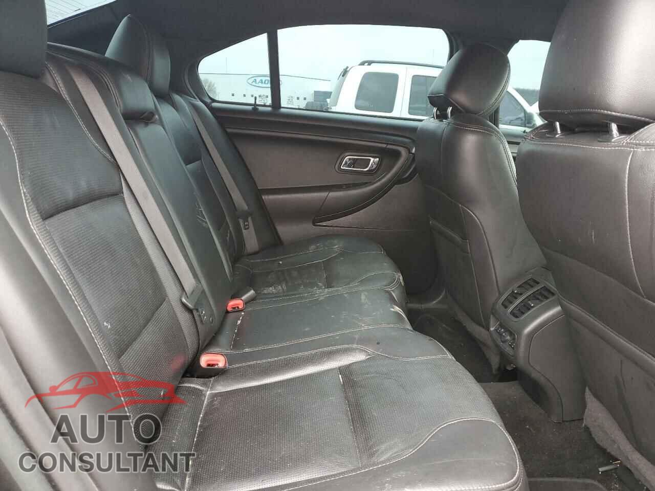 FORD TAURUS 2017 - 1FAHP2F85HG102541