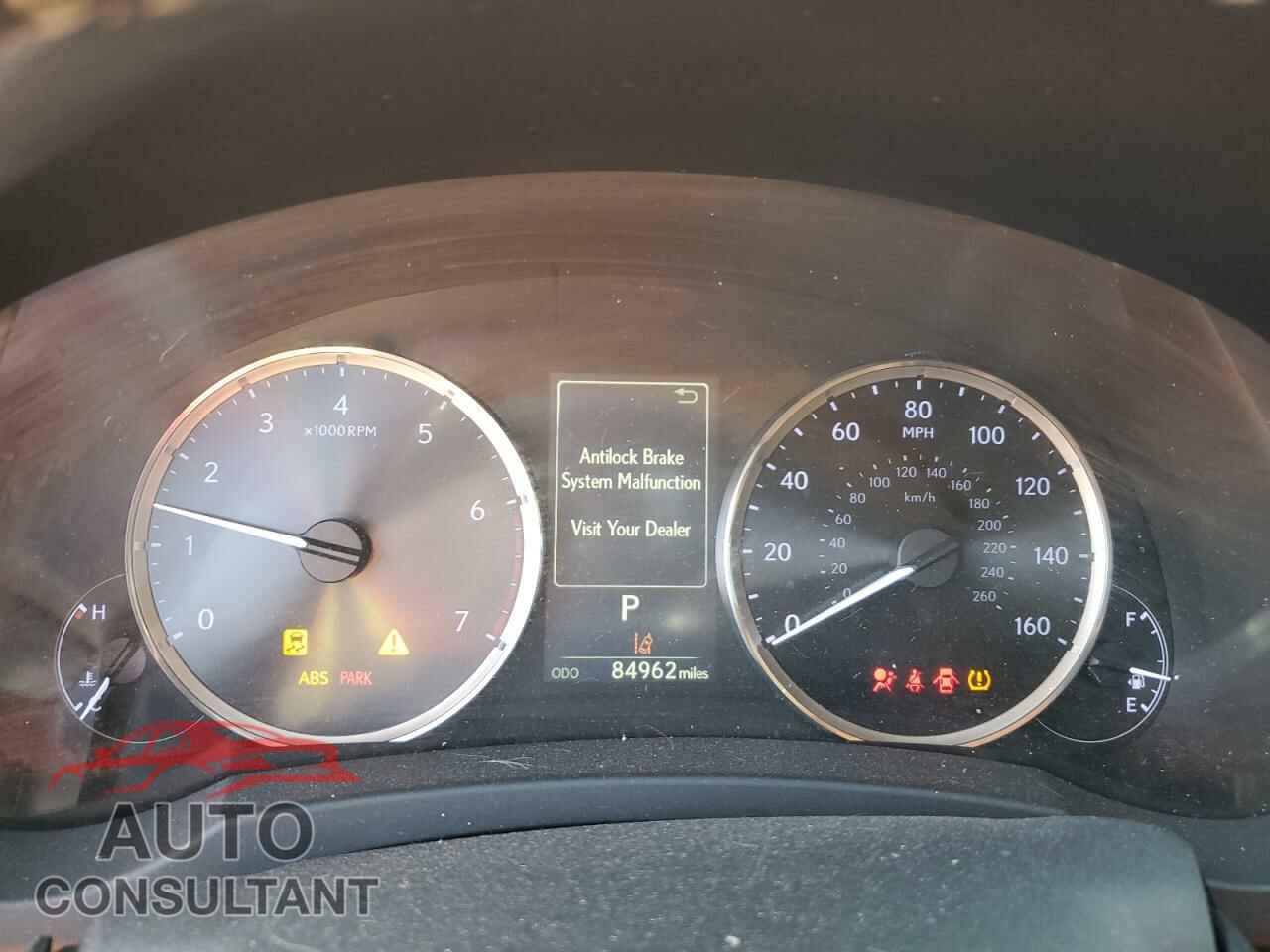LEXUS IS 2017 - JTHBA1D22H5052041
