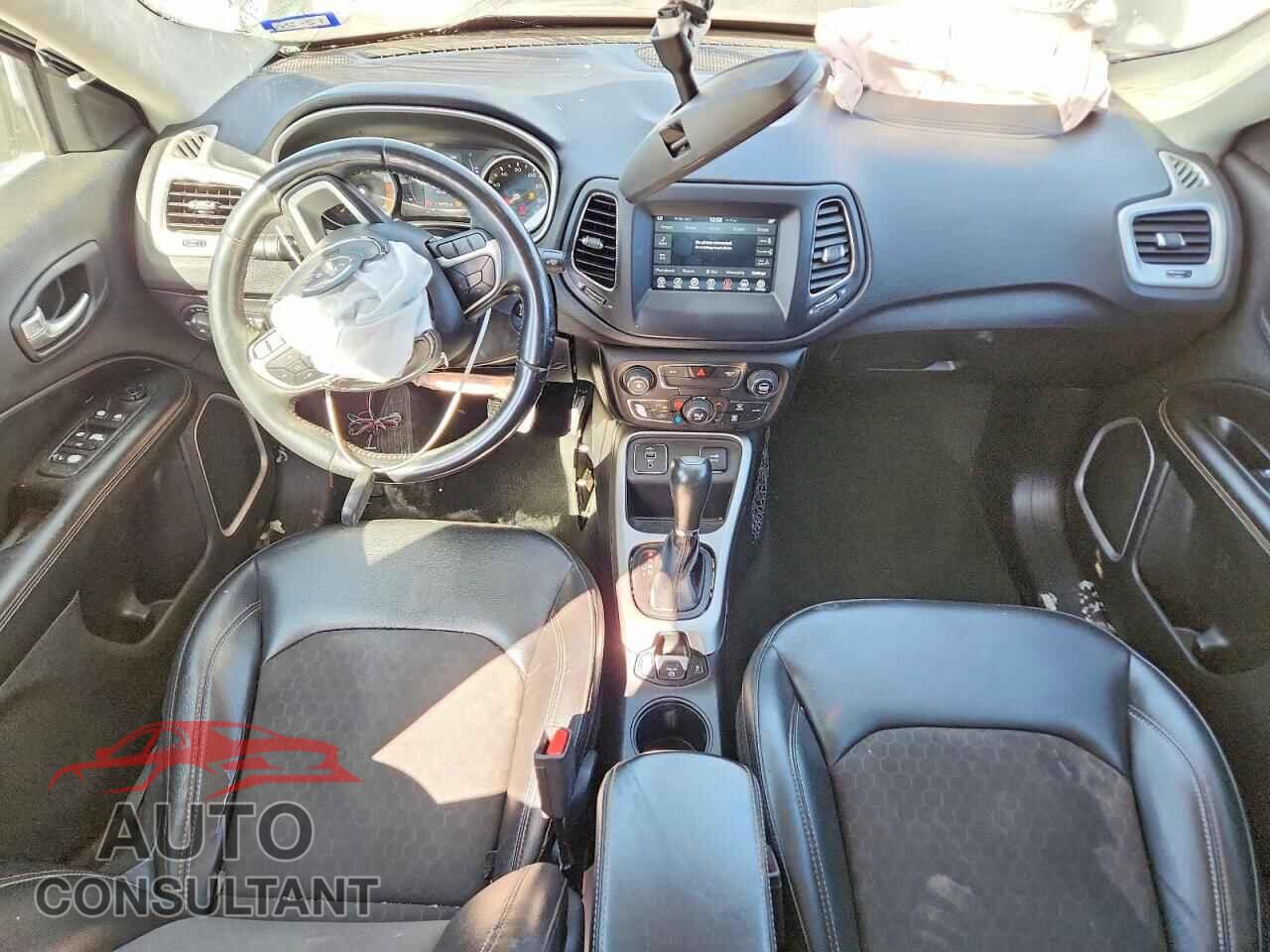 JEEP COMPASS 2019 - 3C4NJCBB5KT851364