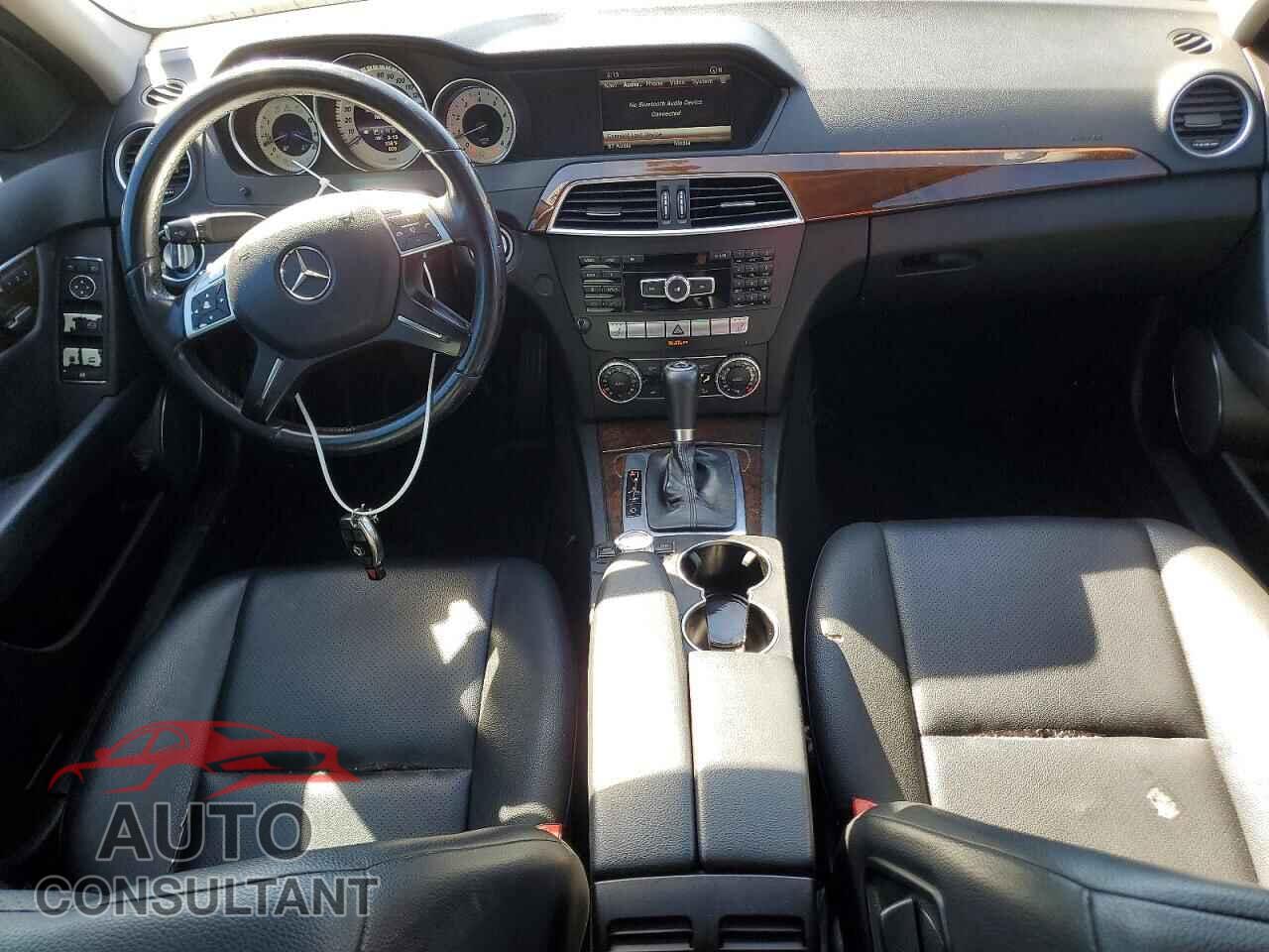 MERCEDES-BENZ C-CLASS 2013 - WDDGF8AB4DG125839