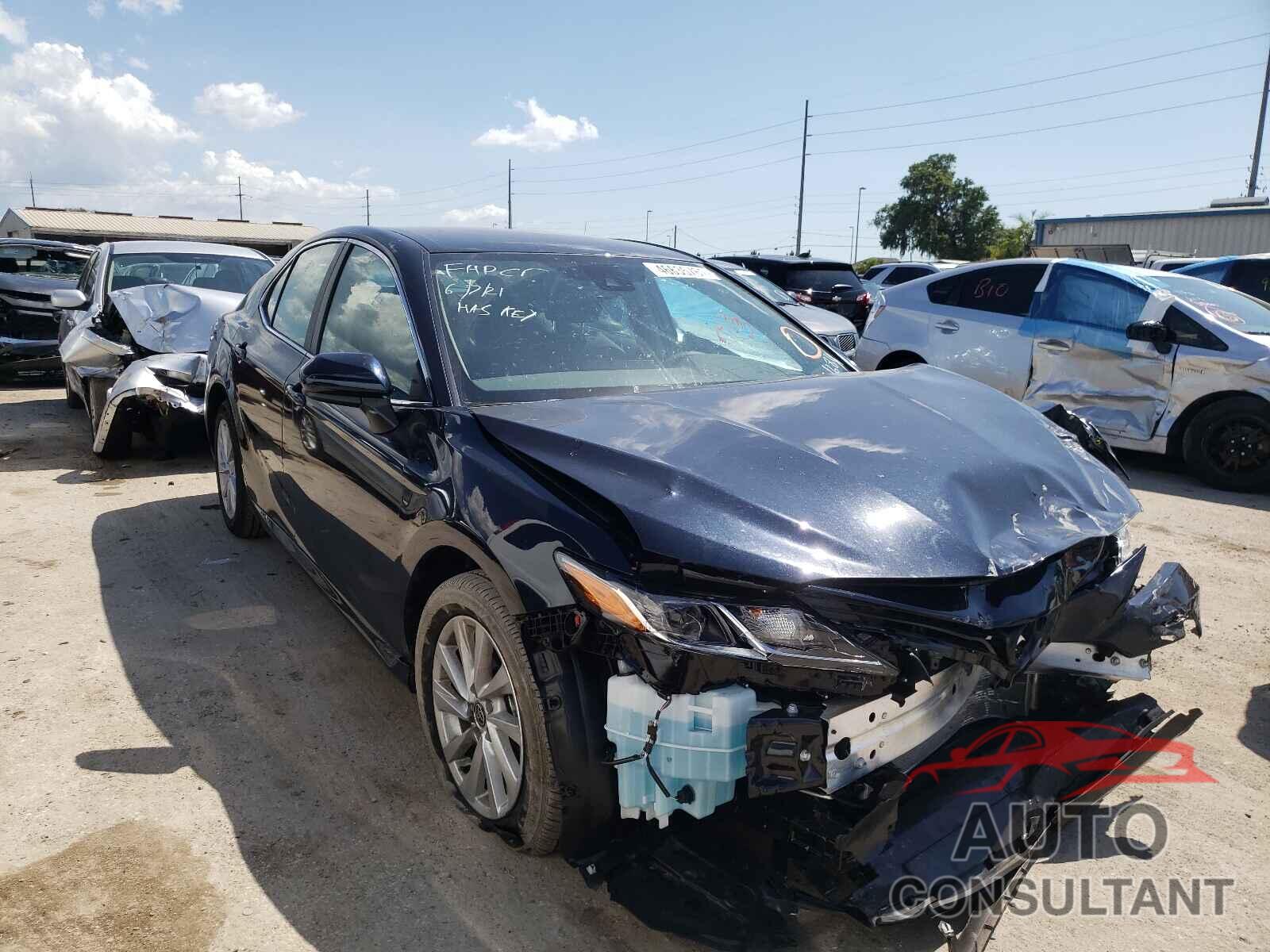 TOYOTA CAMRY 2021 - 4T1C11AKXMU461684