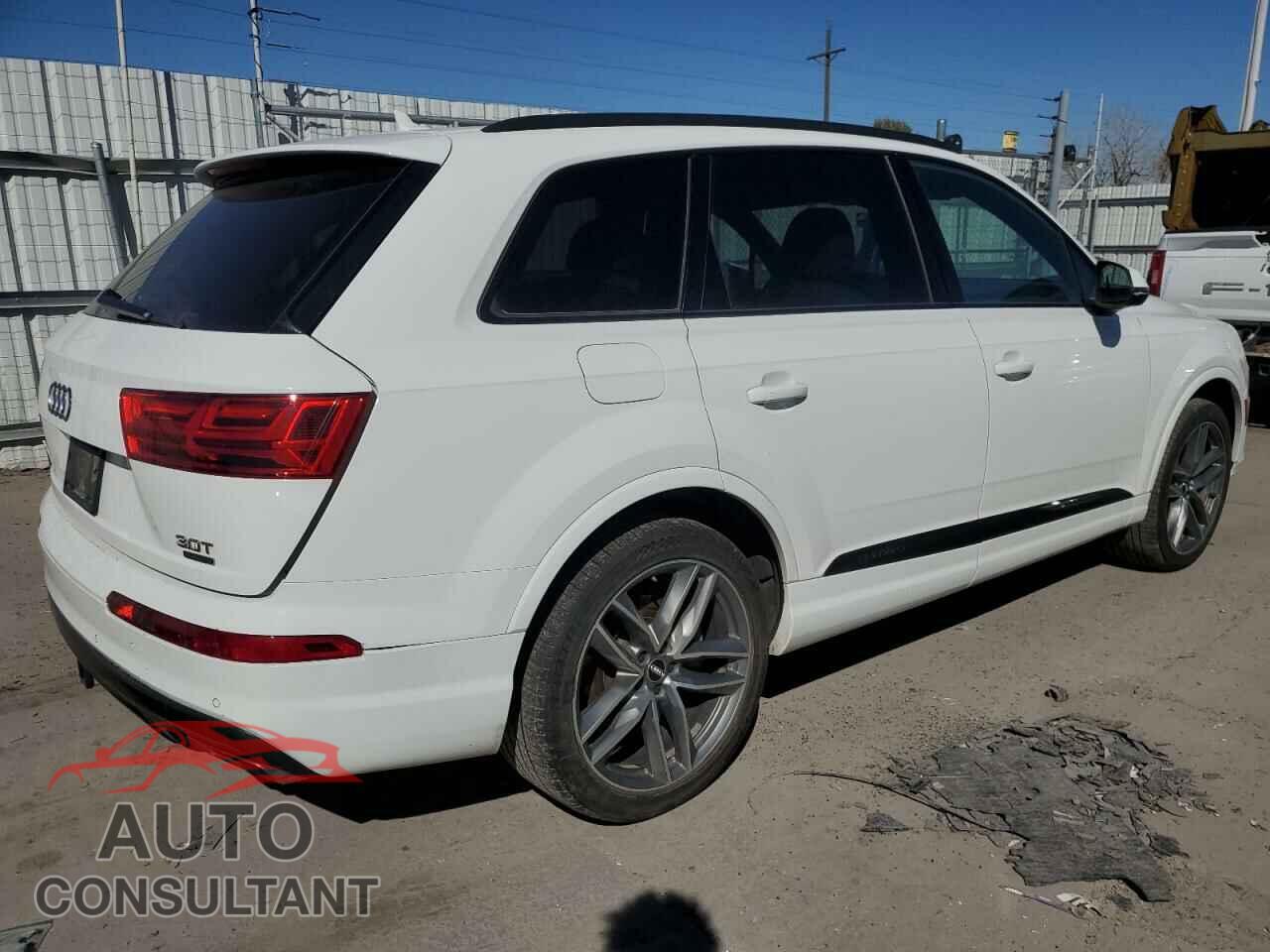 AUDI Q7 2017 - WA1VABF72HD051503