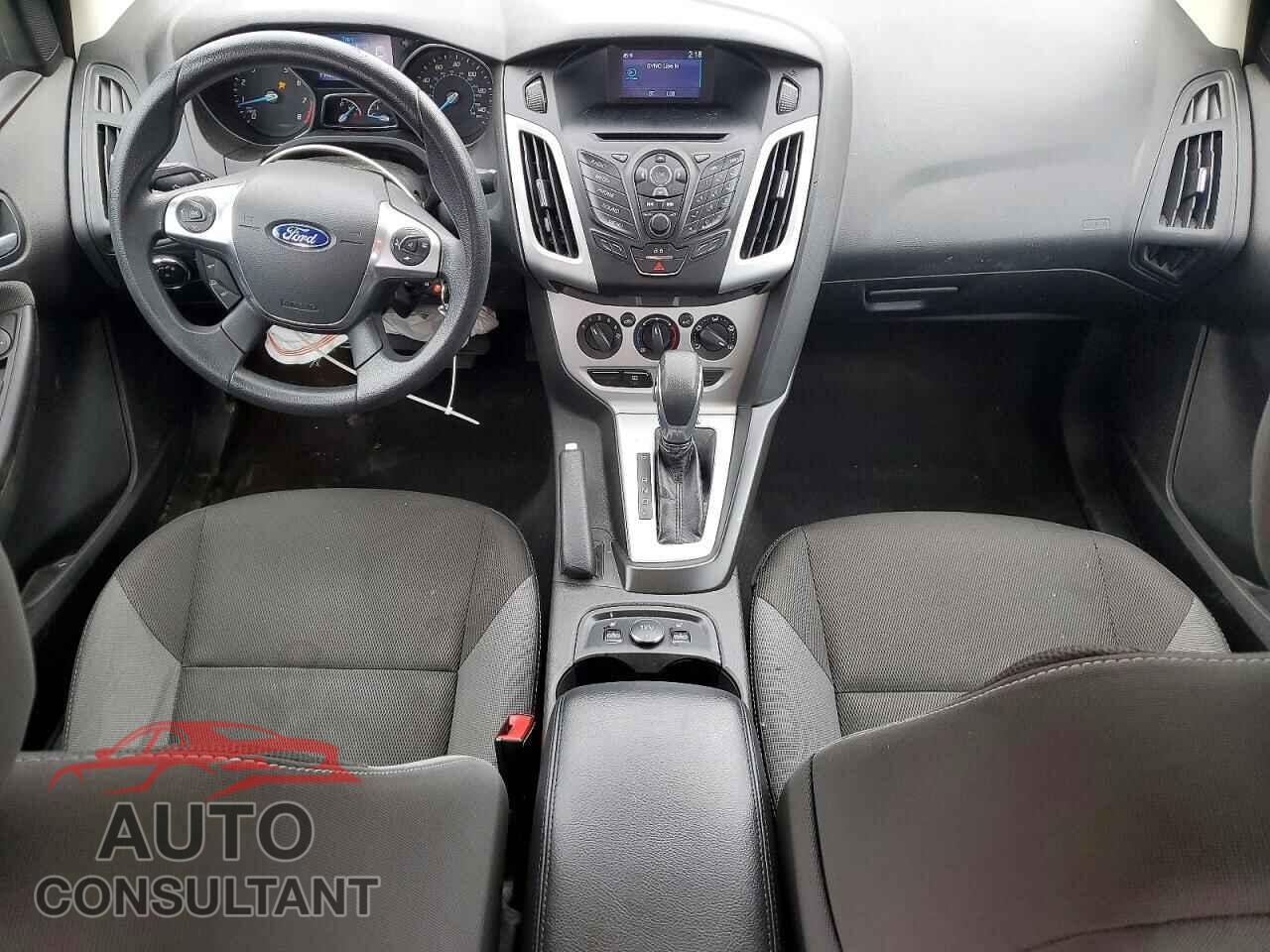 FORD FOCUS 2014 - 1FADP3F20EL449357