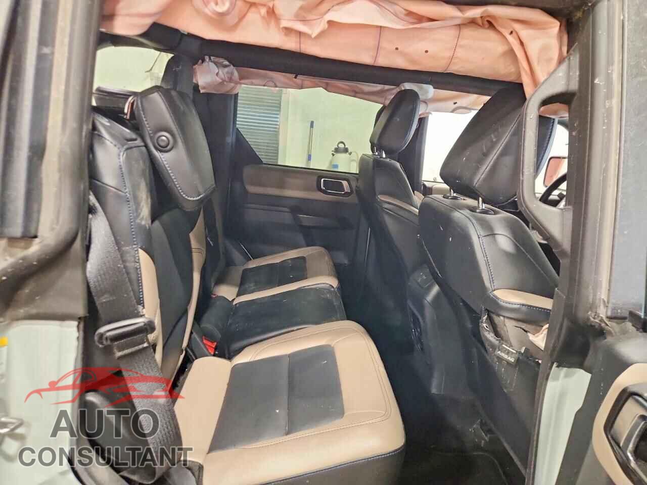 FORD BRONCO 2024 - 1FMEE2BP1RLB10964