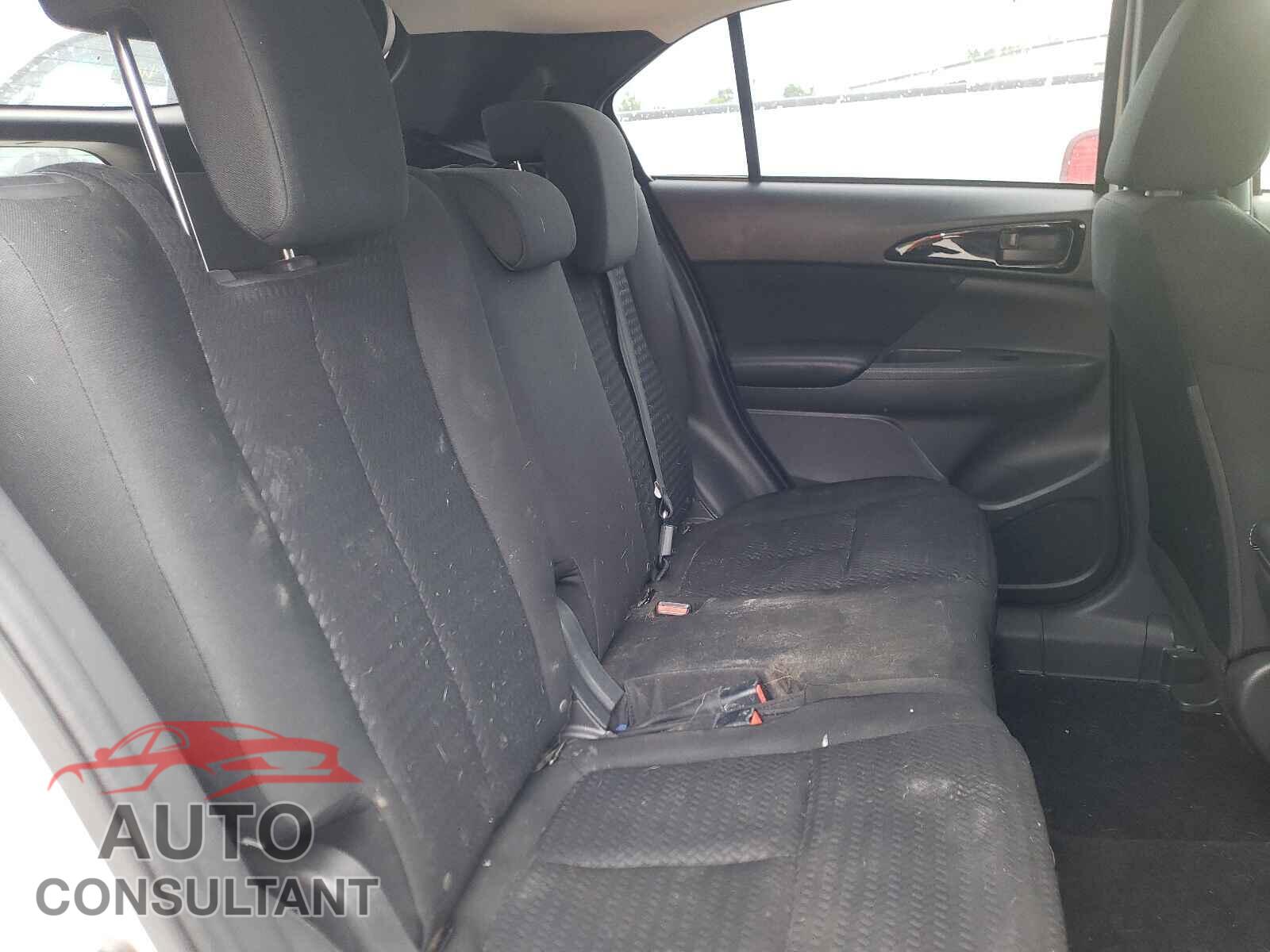 MITSUBISHI ECLIPSE 2018 - JA4AT4AA3JZ063322