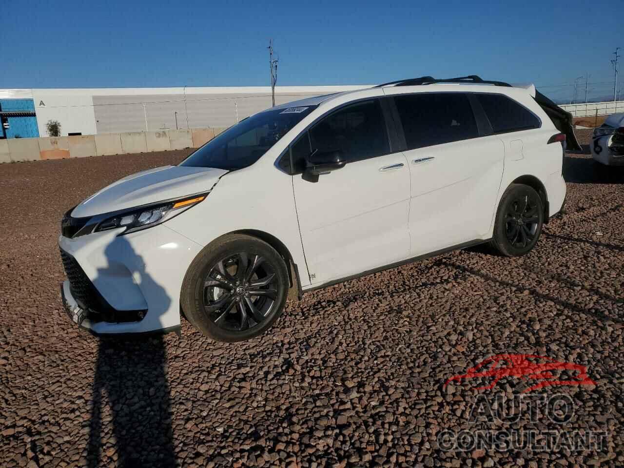 TOYOTA SIENNA 2022 - 5TDDRKEC7NS135051