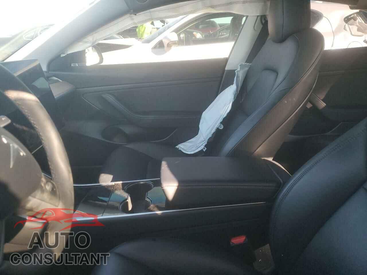 TESLA MODEL 3 2020 - 5YJ3E1EA2LF796911