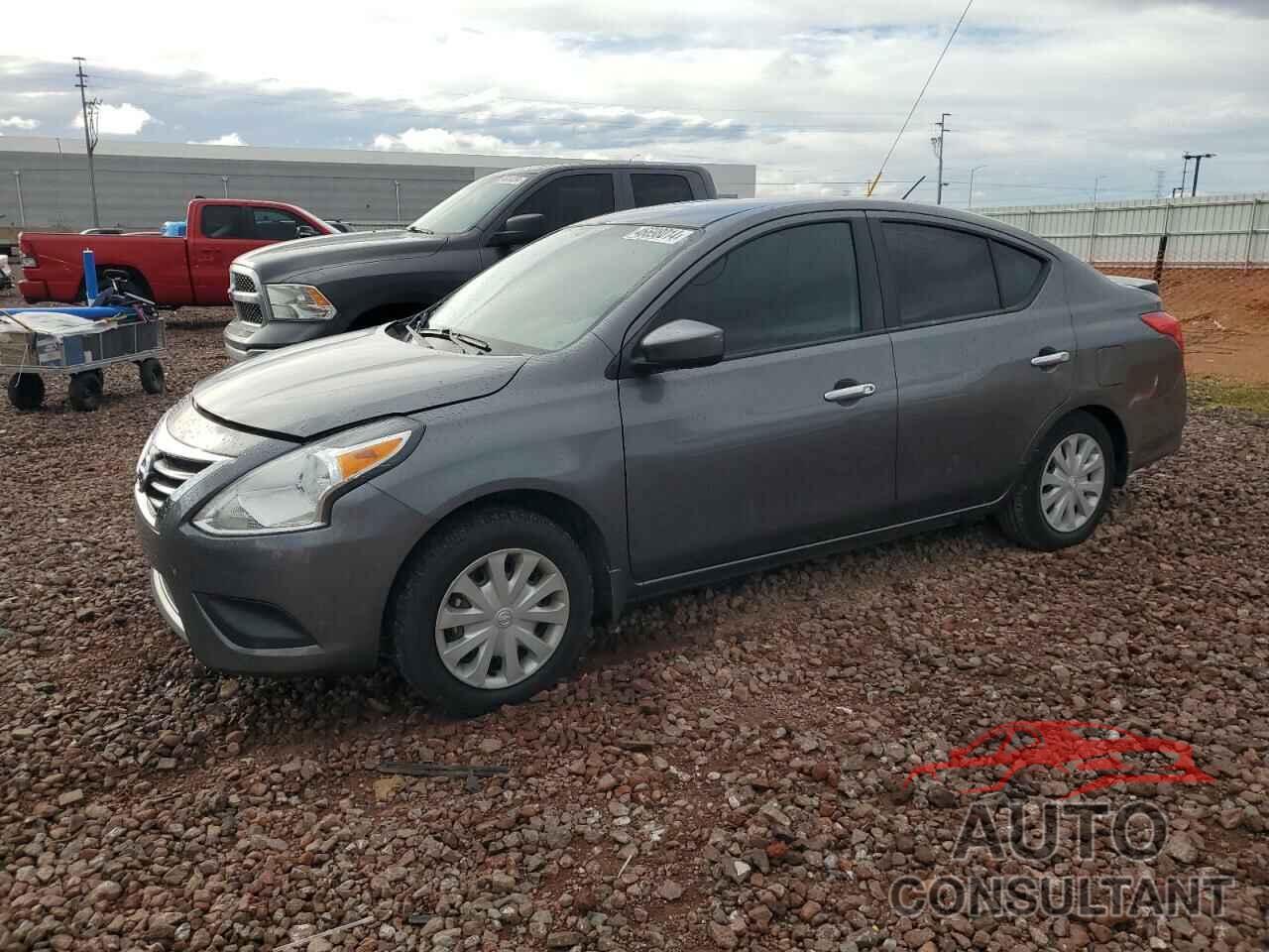 NISSAN VERSA 2018 - 3N1CN7AP6JL819637