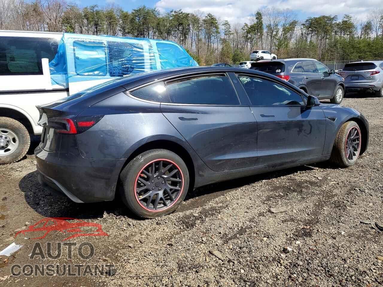TESLA MODEL 3 2024 - 5YJ3E1EAXRF724508