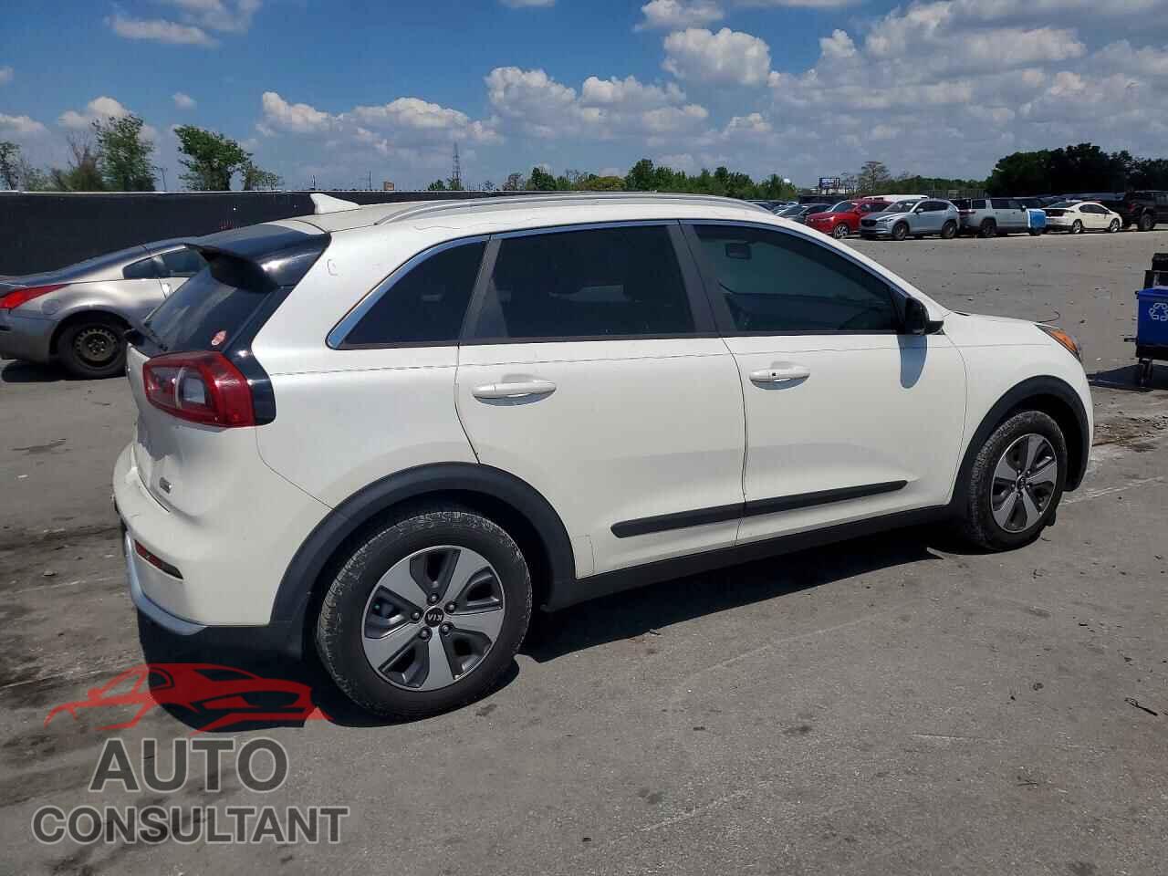KIA NIRO 2017 - KNDCB3LC7H5036507