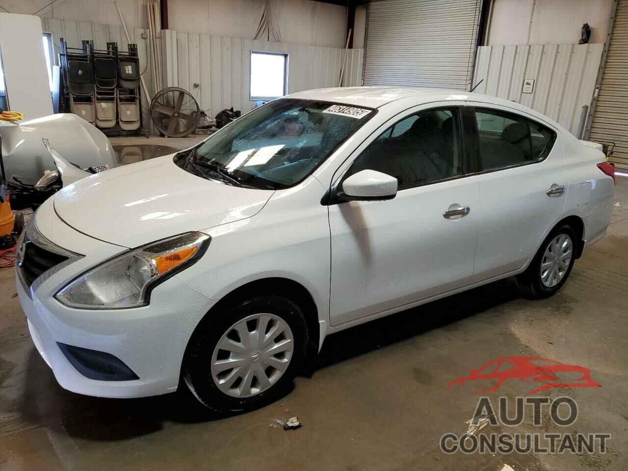 NISSAN VERSA 2018 - 3N1CN7AP8JL855815