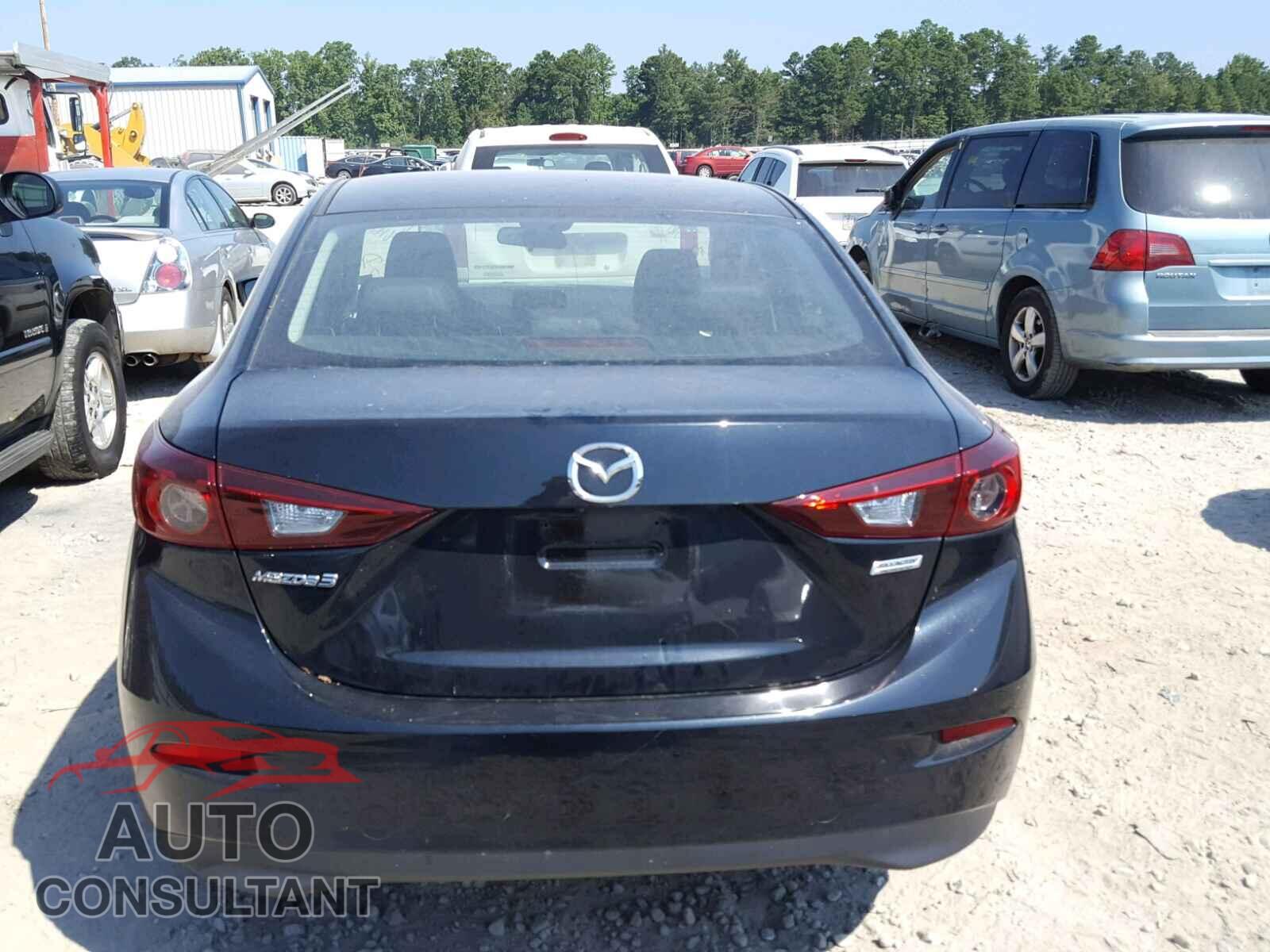 MAZDA 3 2017 - 3MZBN1V73HM115283