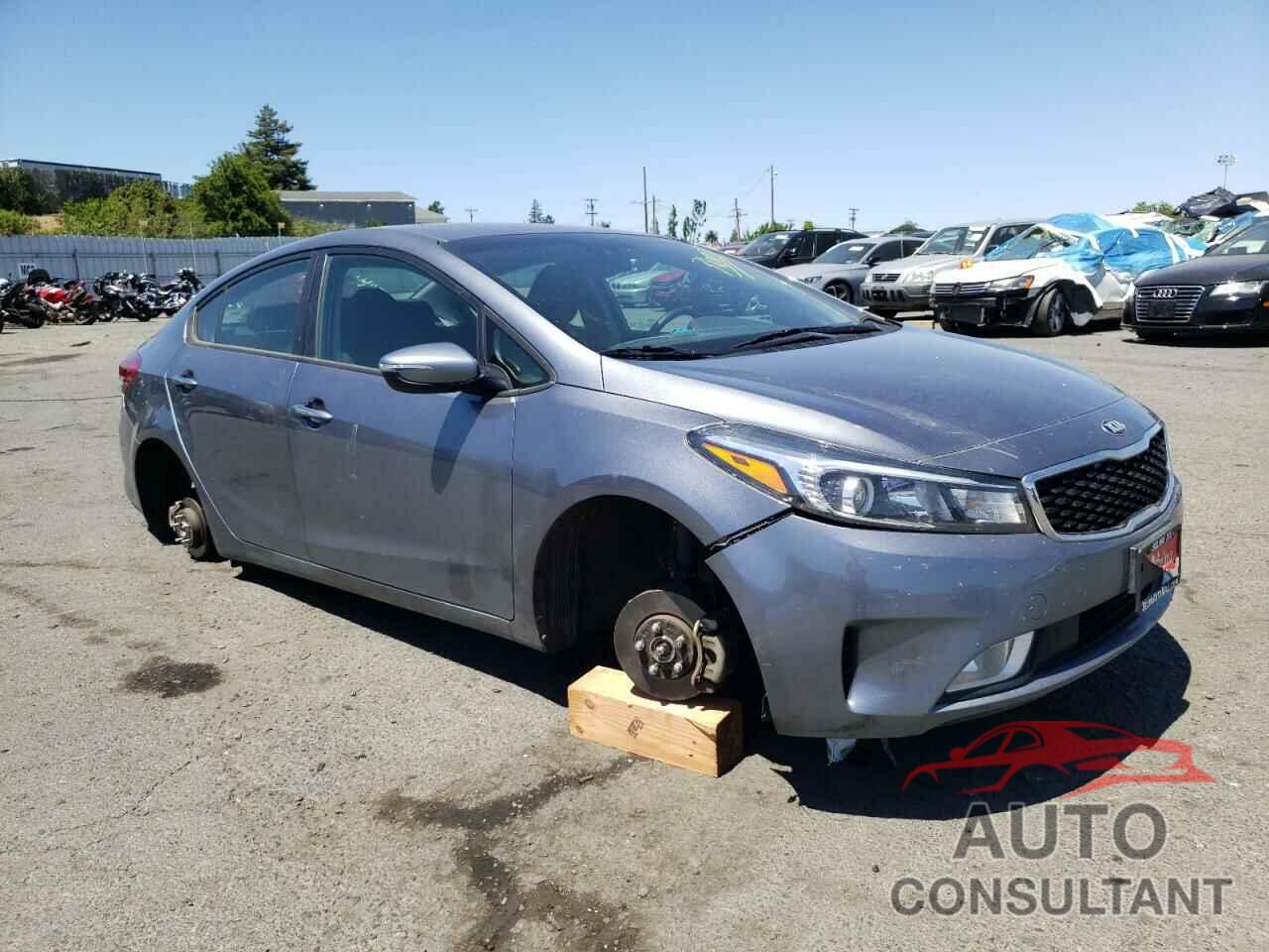 KIA FORTE 2018 - 3KPFL4A73JE273012