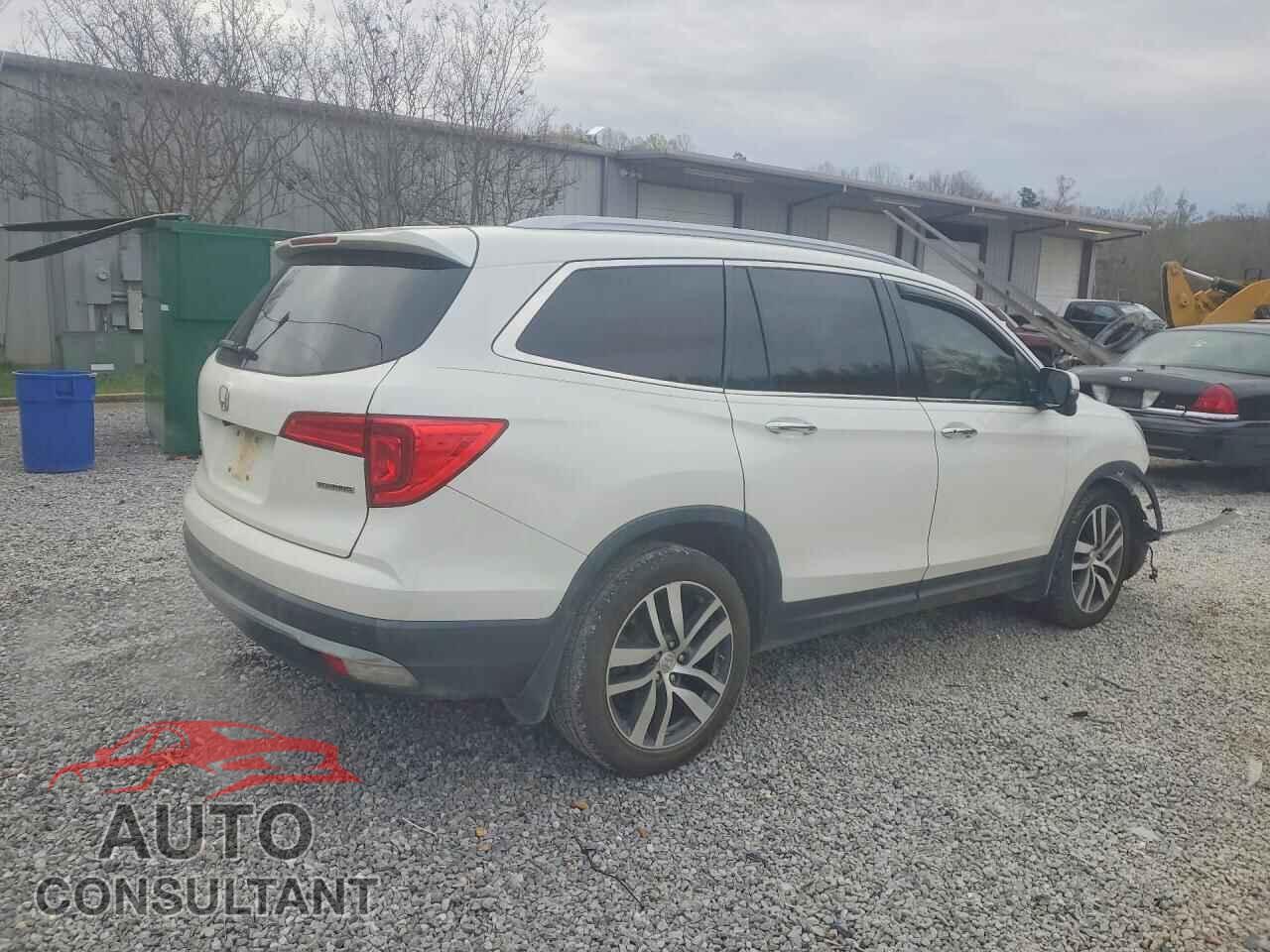 HONDA PILOT 2018 - 5FNYF5H96JB008270