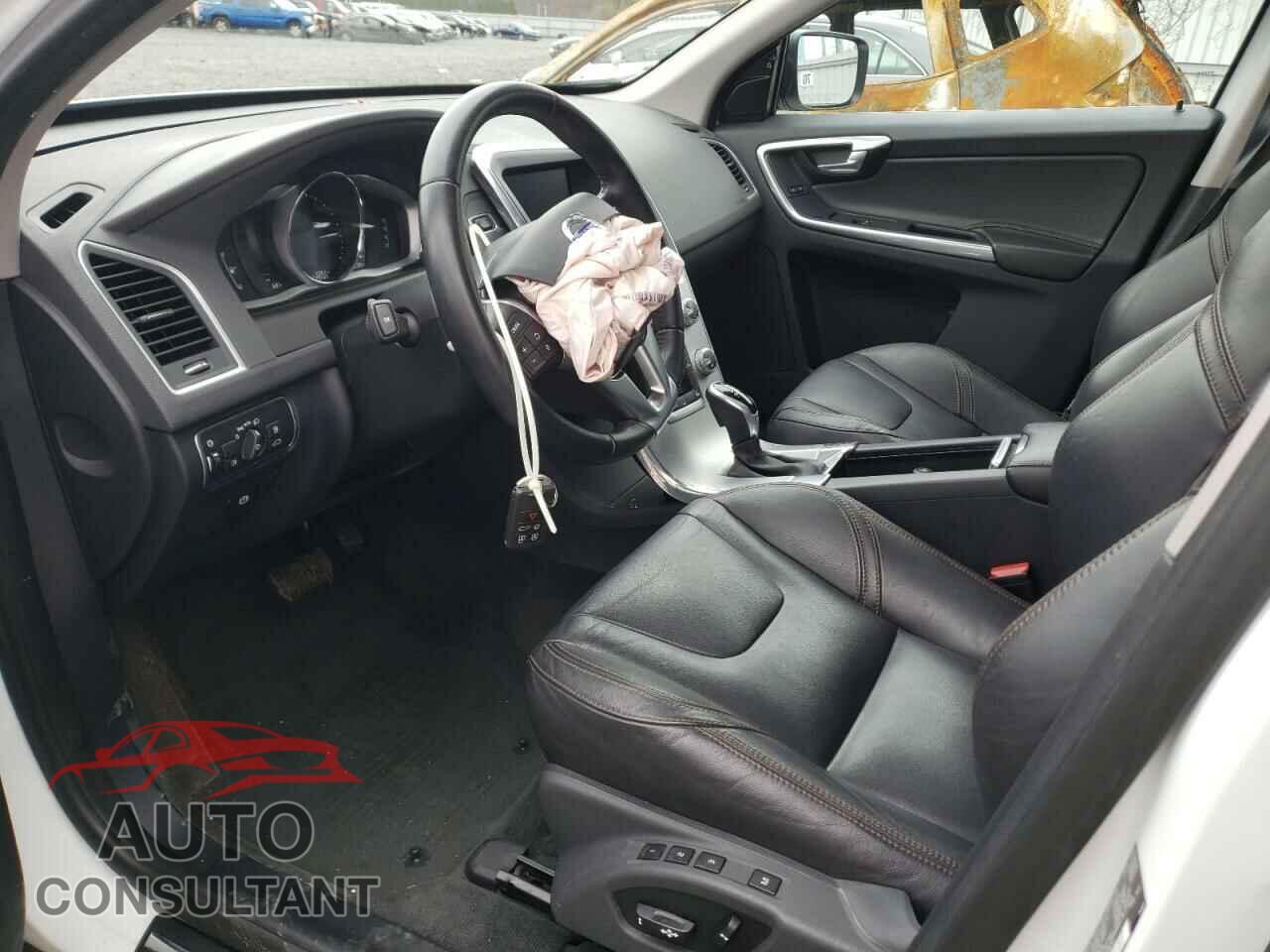 VOLVO XC60 2017 - YV449MRR2H2213402