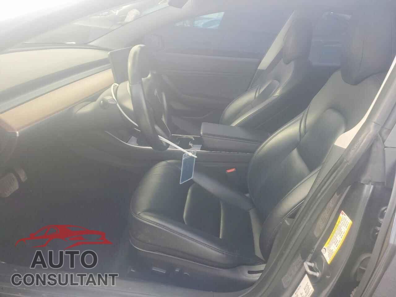 TESLA MODEL 3 2019 - 5YJ3E1EB0KF209581