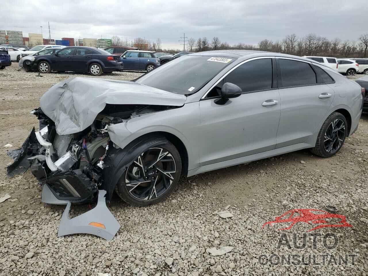 KIA K5 2025 - KNAG64J7XS5292114