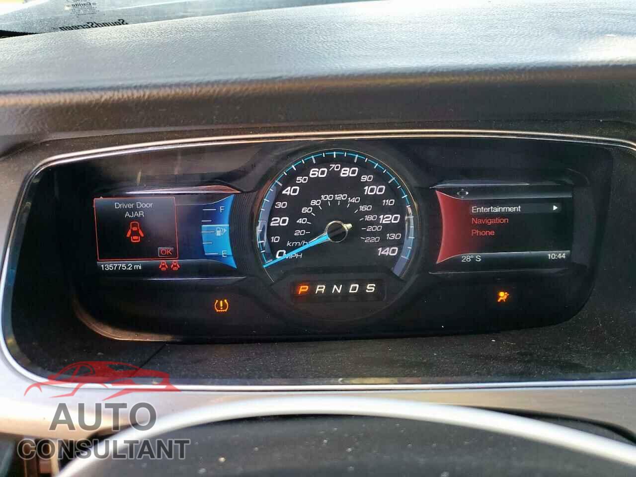 FORD TAURUS 2014 - 1FAHP2E82EG185097