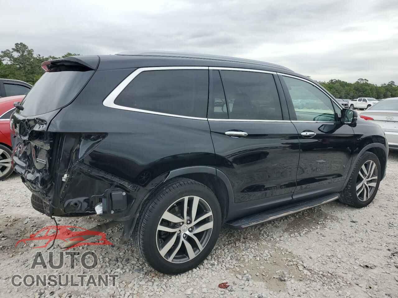 HONDA PILOT 2017 - 5FNYF5H97HB007025
