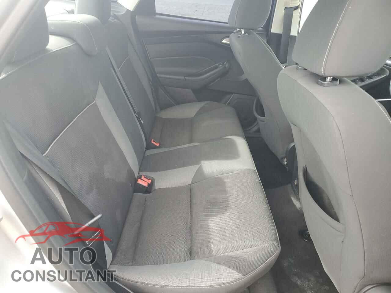 FORD FOCUS 2014 - 1FADP3F20EL399768