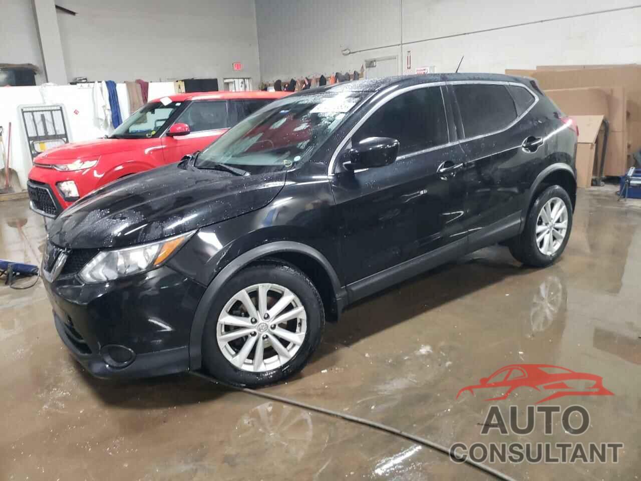 NISSAN ROGUE 2018 - JN1BJ1CR5JW267254